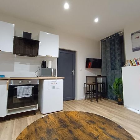 Le Puits Du Bourg Apartment Nevers Bagian luar foto