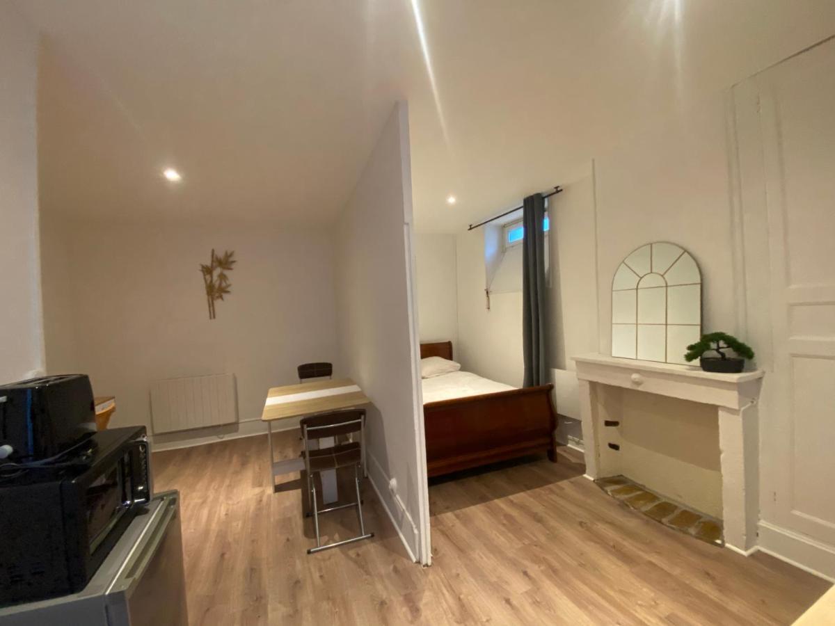 Le Puits Du Bourg Apartment Nevers Bagian luar foto
