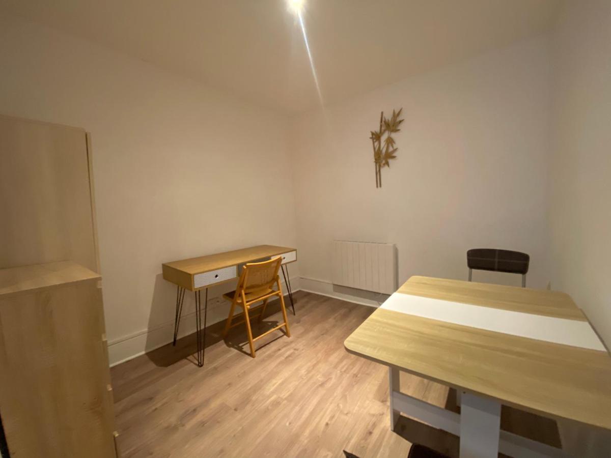 Le Puits Du Bourg Apartment Nevers Bagian luar foto