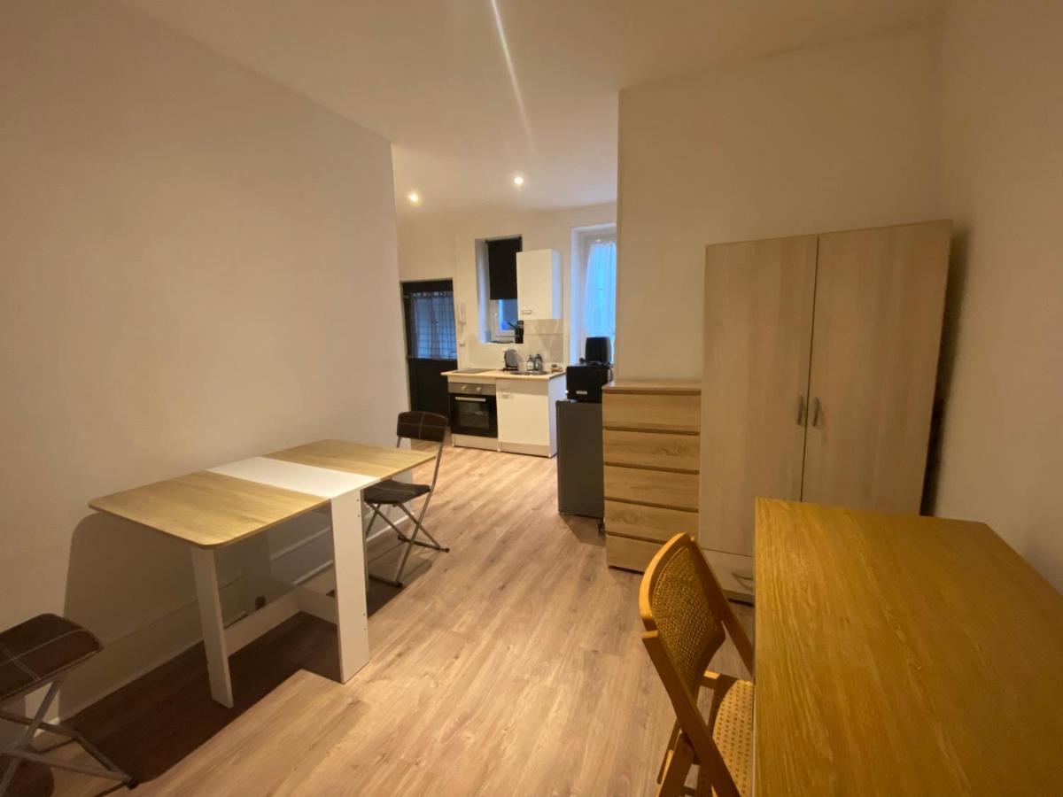 Le Puits Du Bourg Apartment Nevers Bagian luar foto