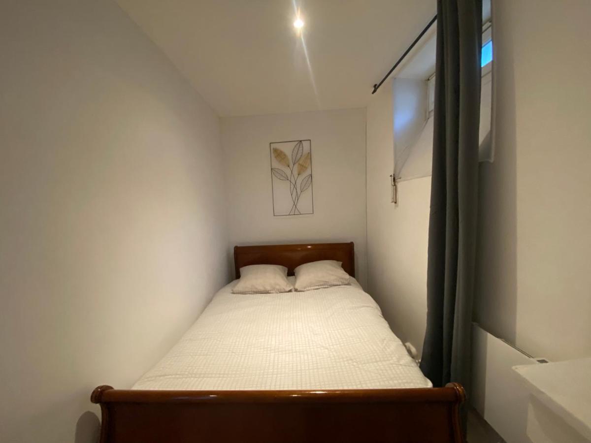 Le Puits Du Bourg Apartment Nevers Bagian luar foto