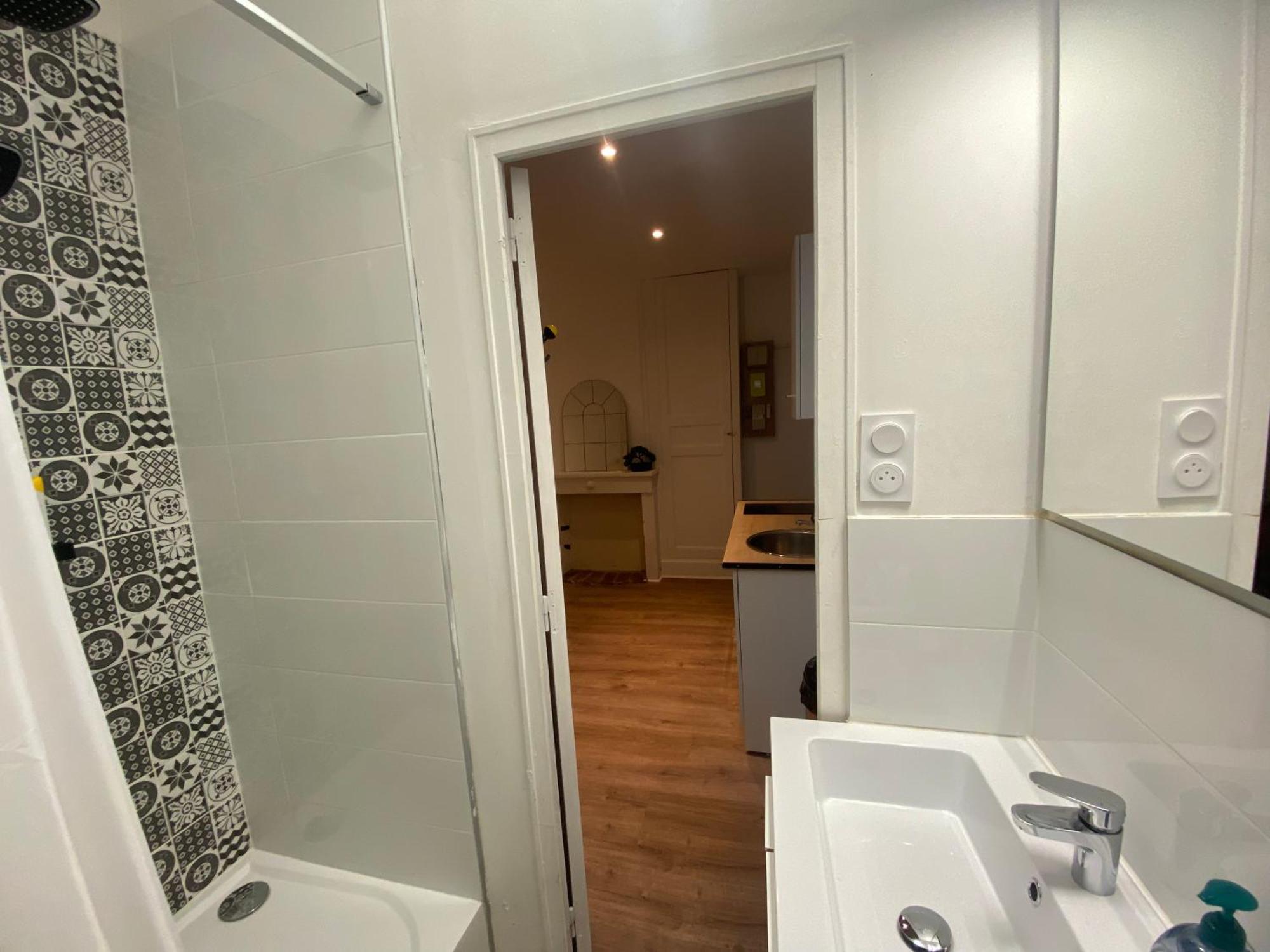Le Puits Du Bourg Apartment Nevers Bagian luar foto