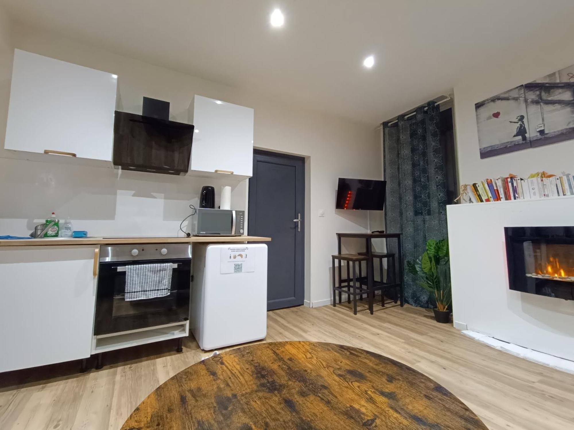 Le Puits Du Bourg Apartment Nevers Bagian luar foto